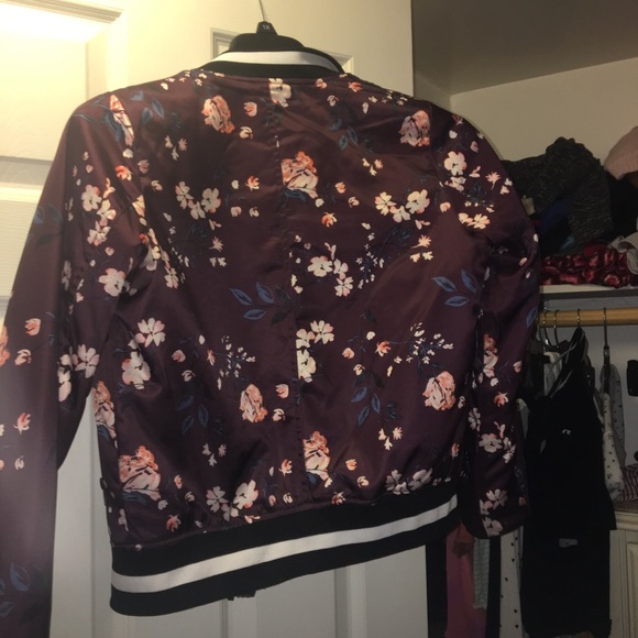 Jacket - Picture 2 of 2